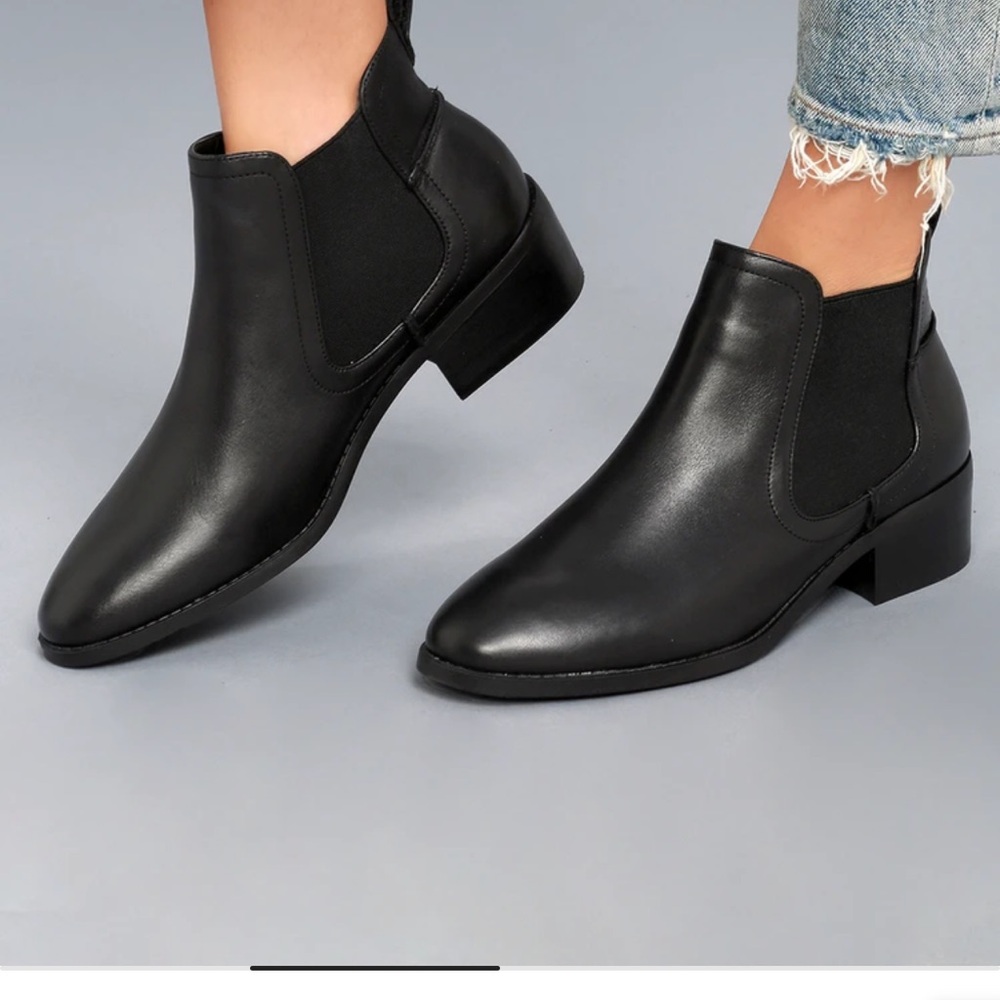 Steve Madden Dicey Ankle Boots - Picture 2 of 7